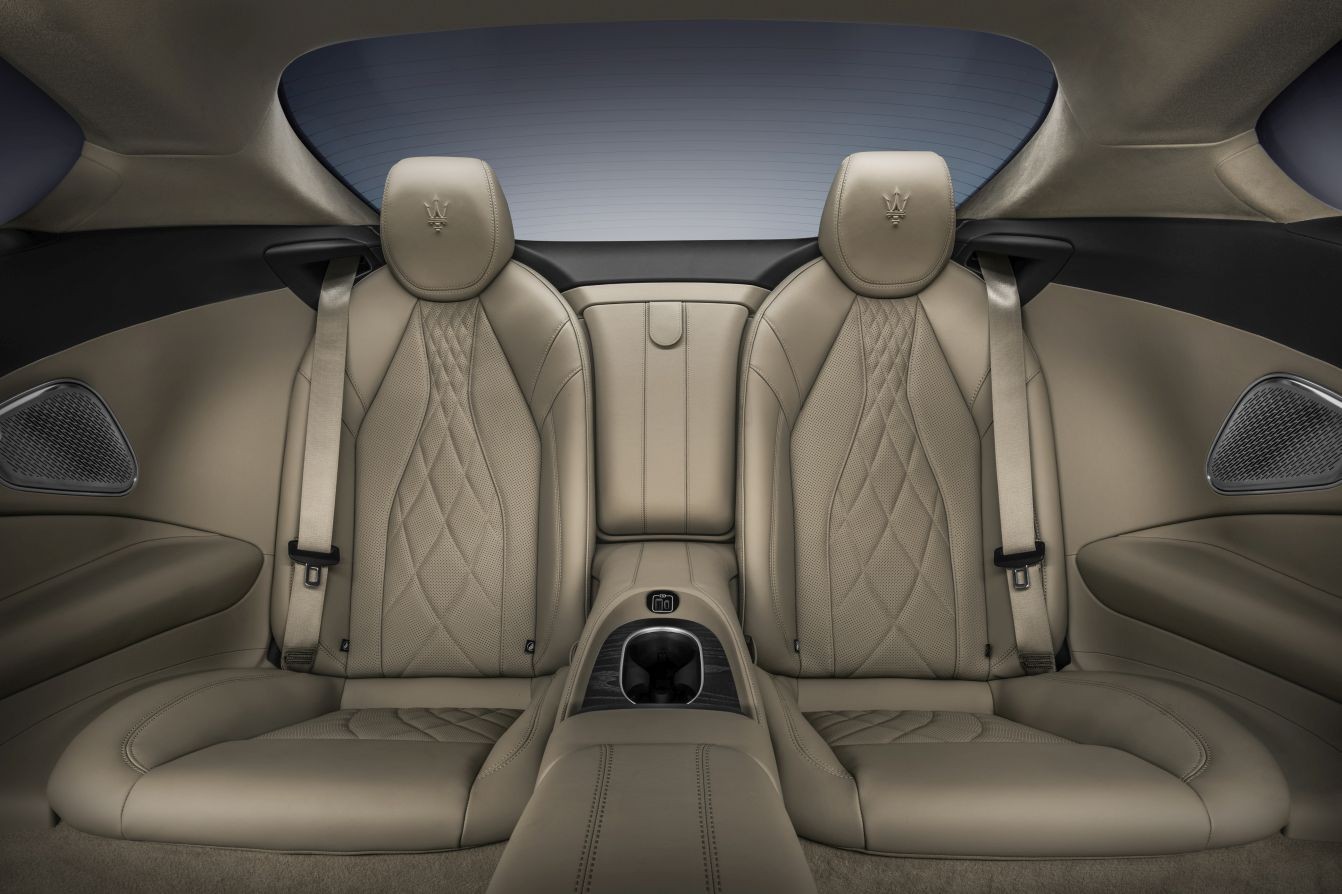 Maserati Granturismo photo 18