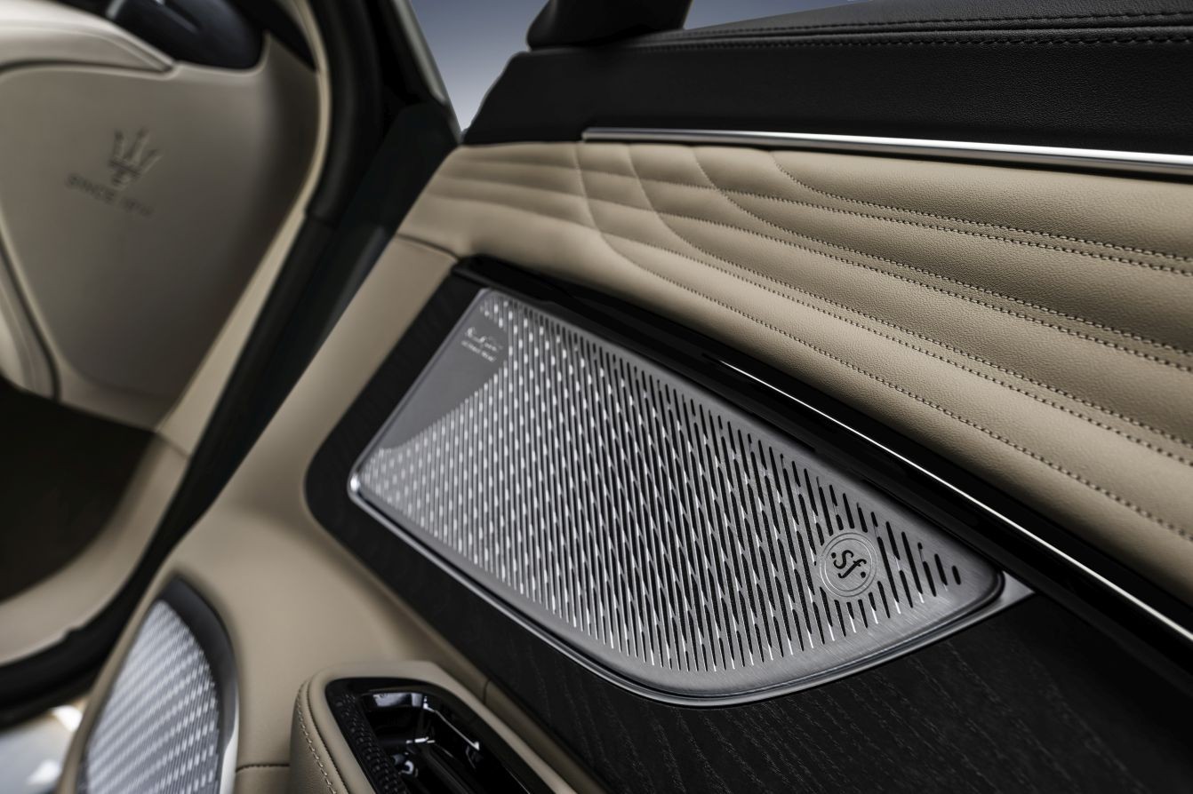 Maserati Granturismo photo 22