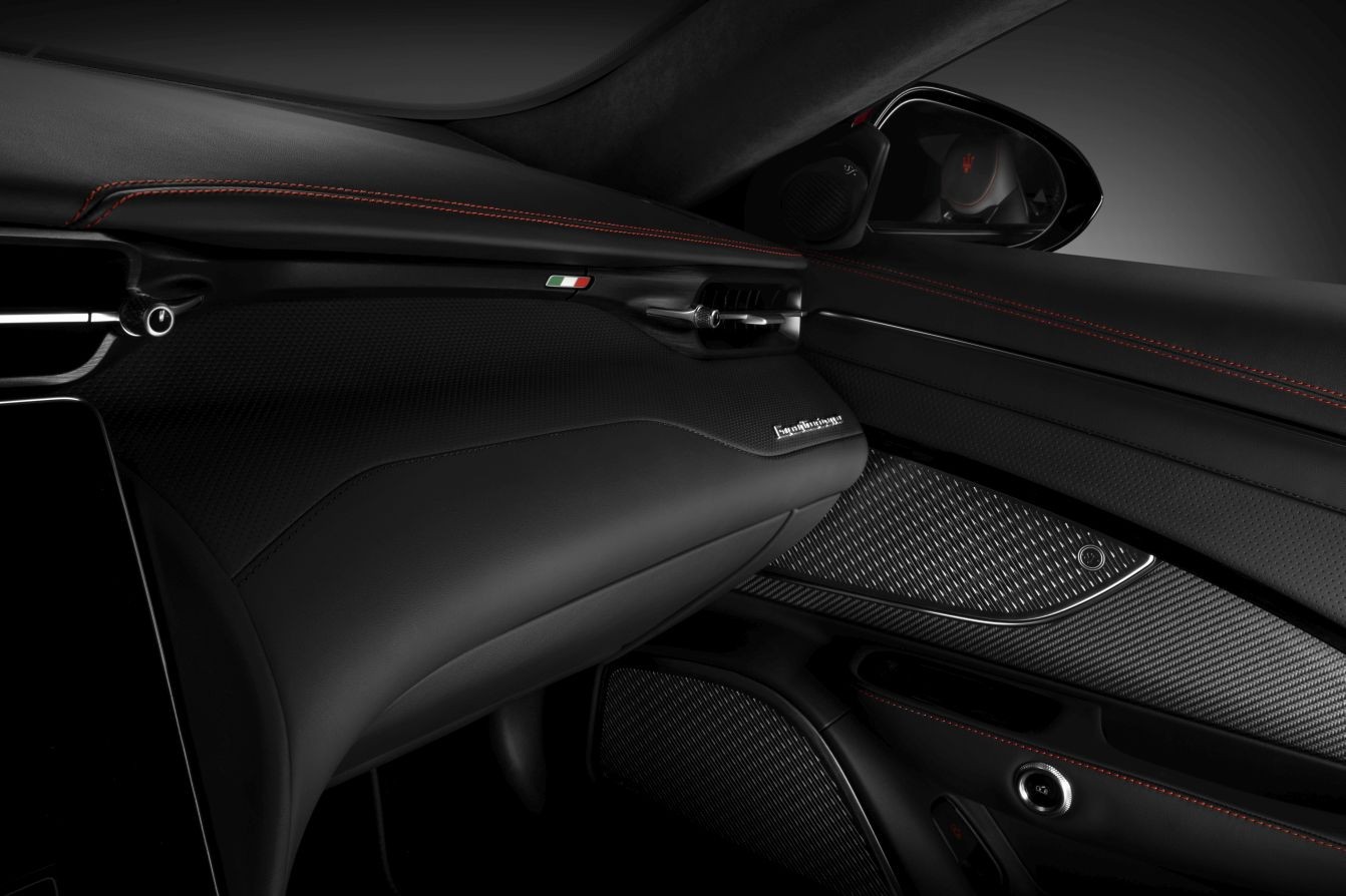 Maserati Granturismo photo 33