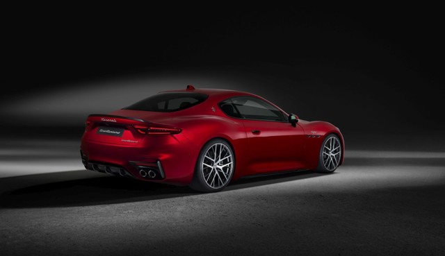 Maserati Granturismo foto 2