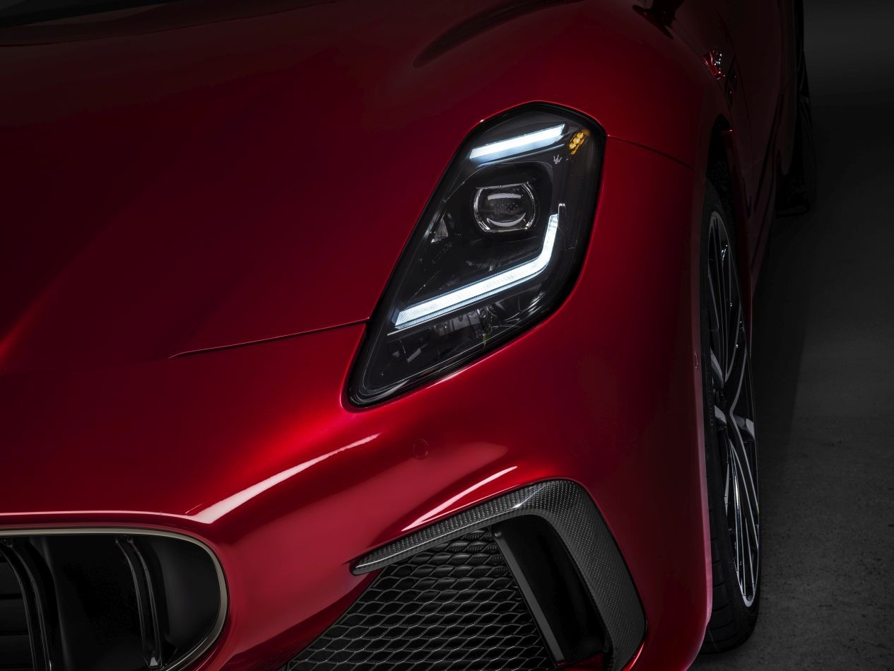 Maserati Granturismo photo 12