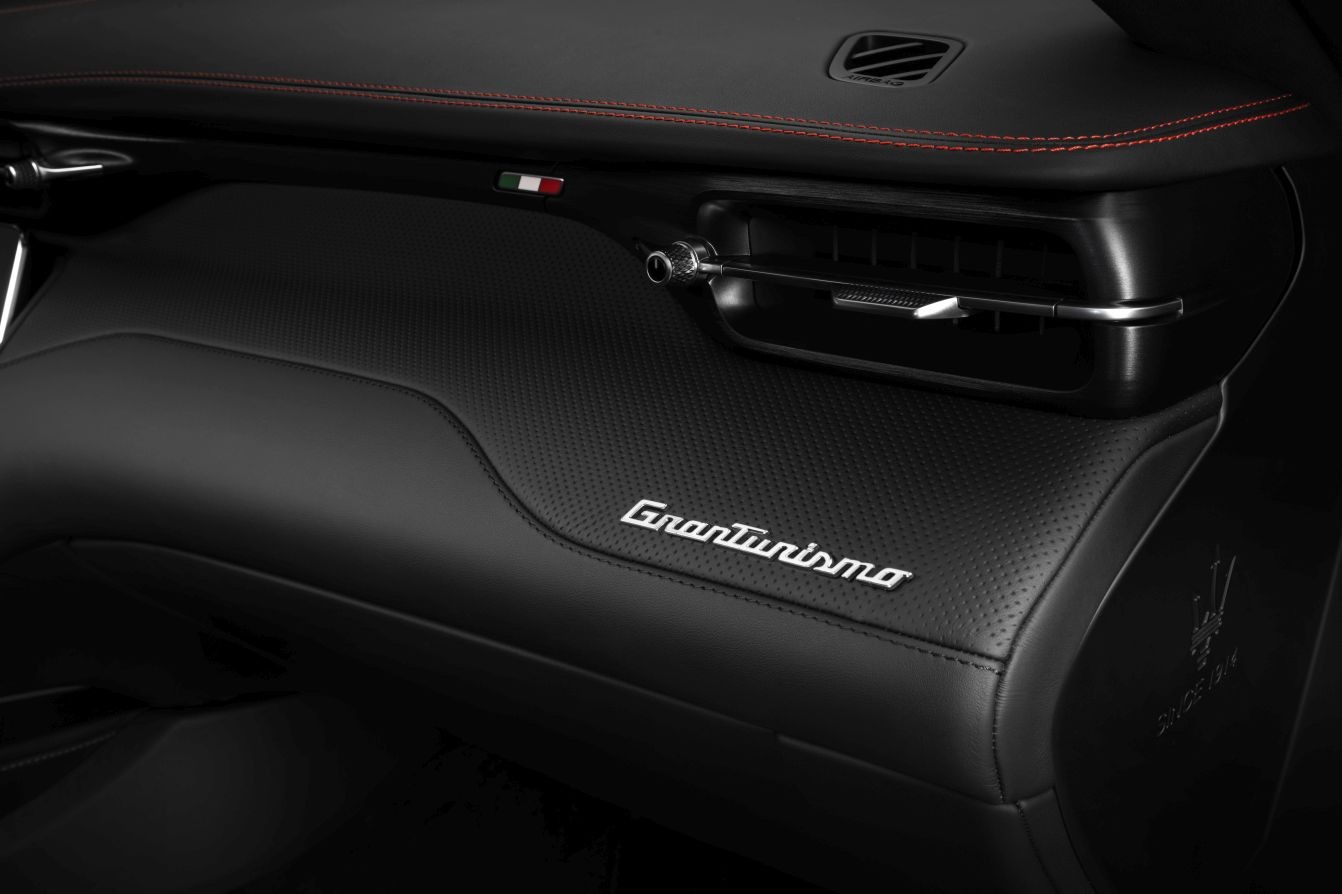 Maserati Granturismo photo 32
