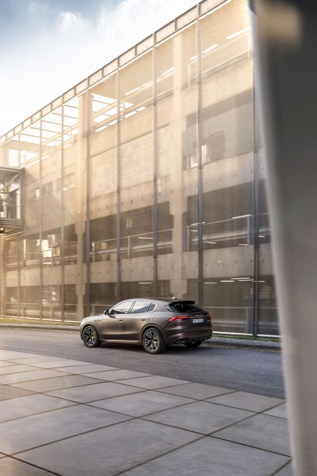 Maserati Grecale photo 1