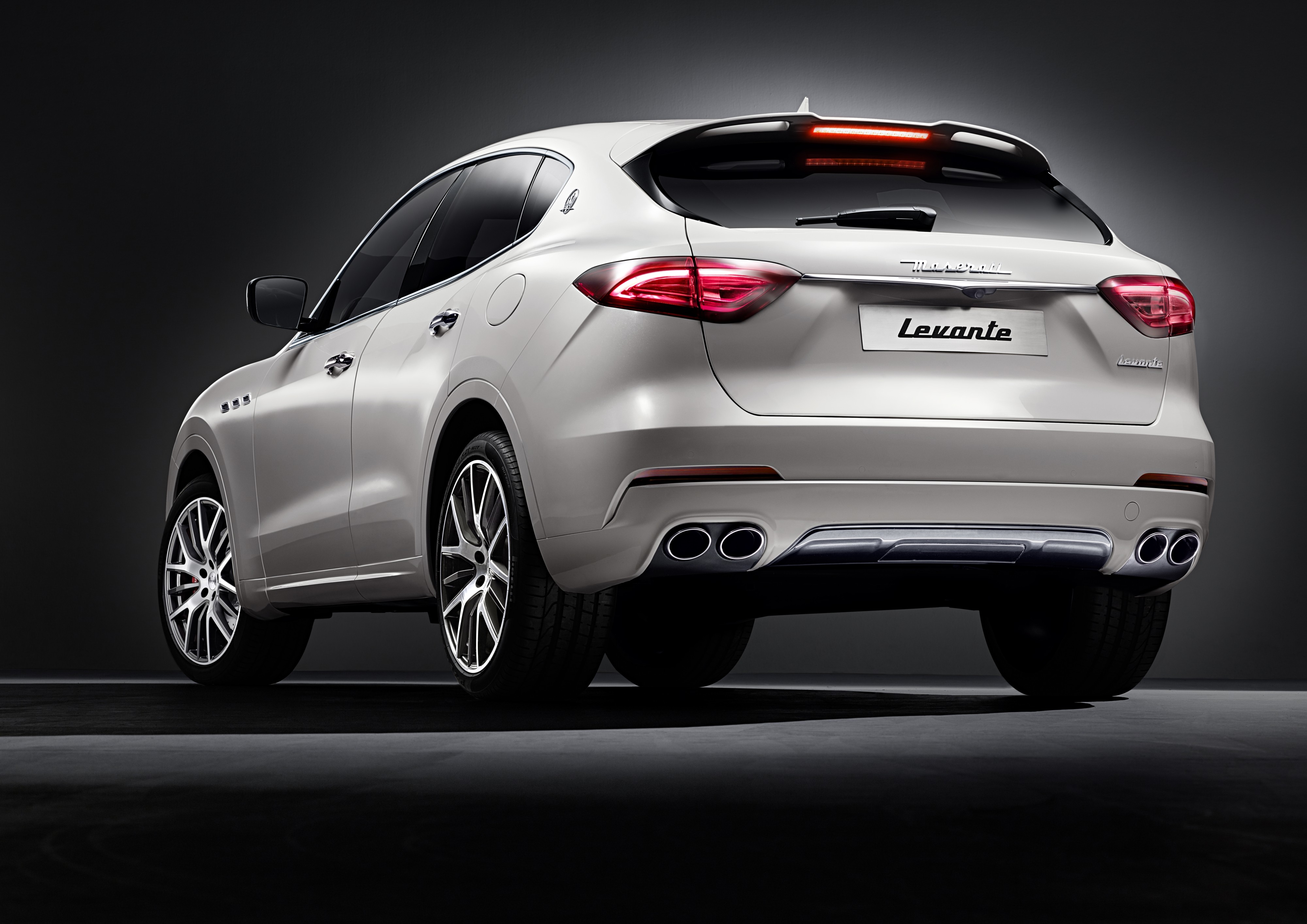 Maserati Levante photo 8