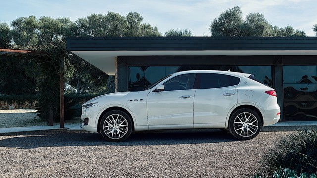 Maserati Levante photo 11
