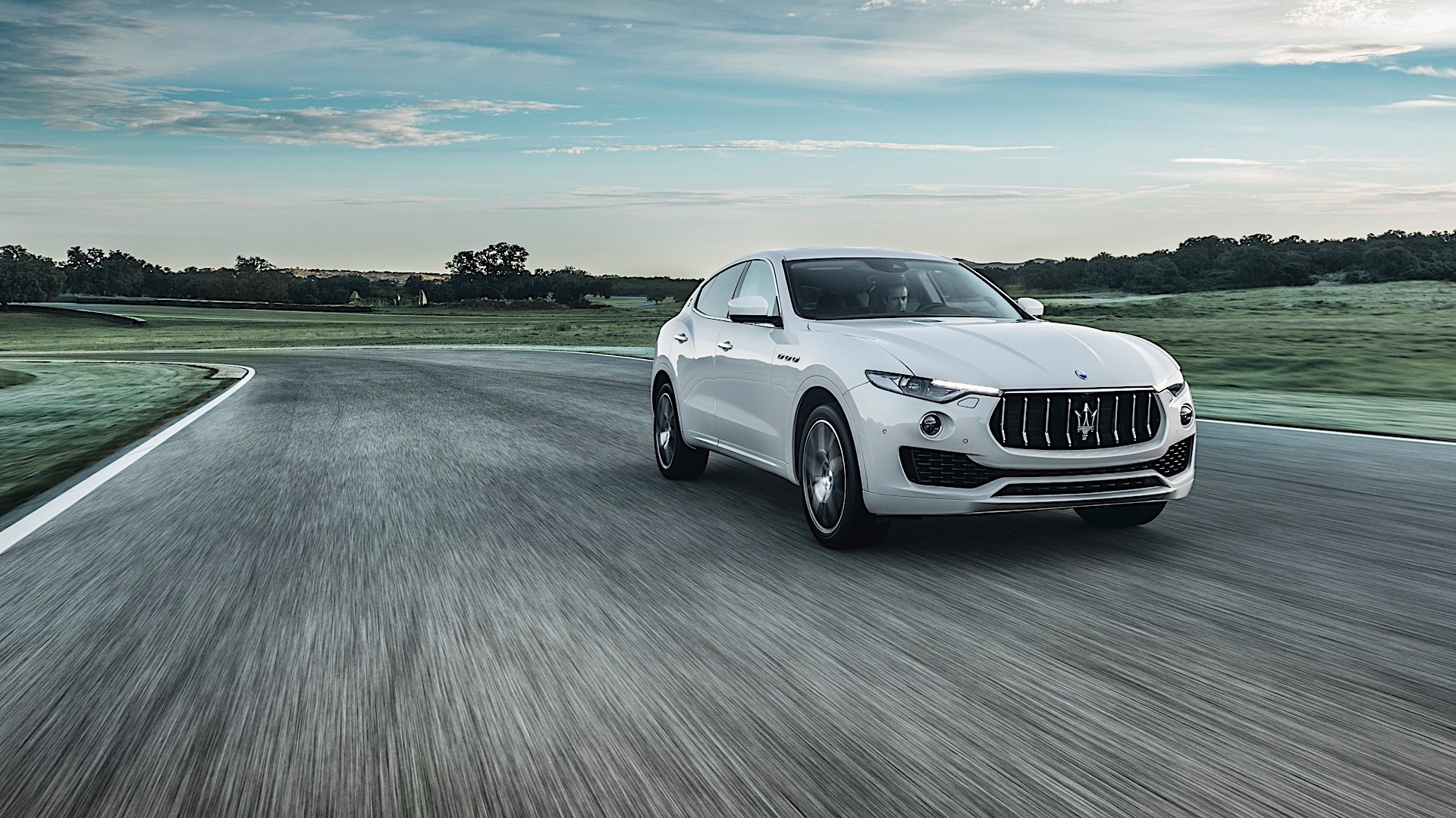 Maserati Levante photo 25