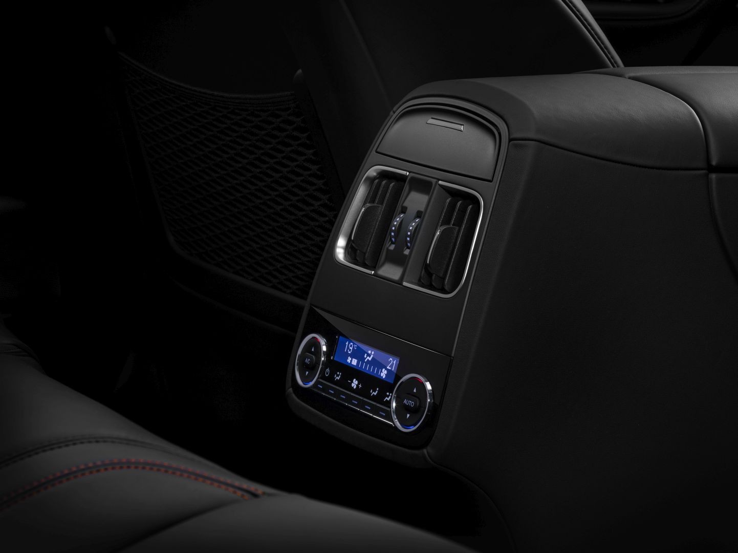 Maserati Levante photo 22