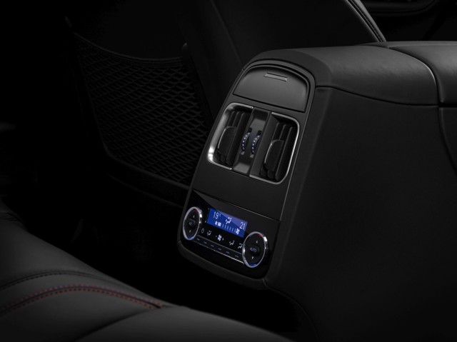 Maserati Levante photo 22