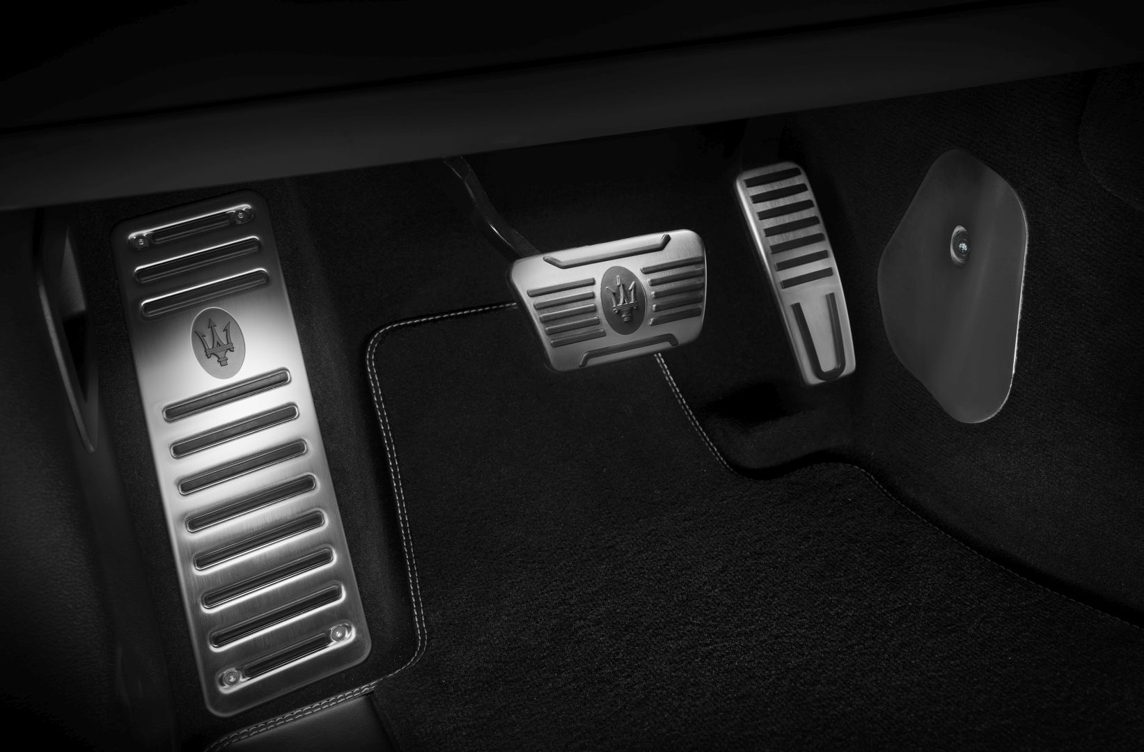 Maserati Levante photo 27