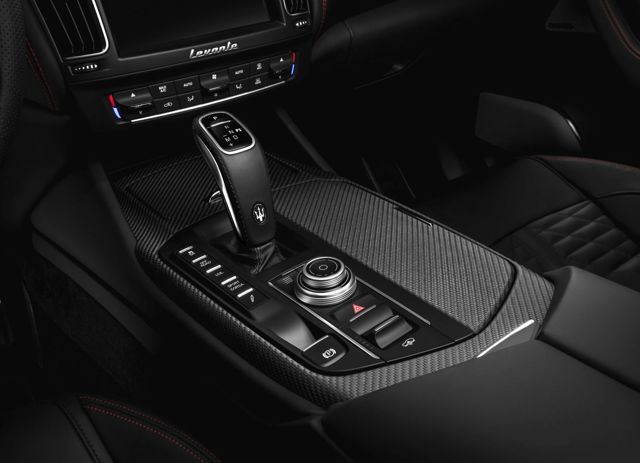 Maserati Levante photo 28