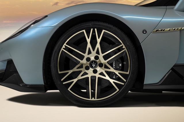 Maserati Mc20 foto 18