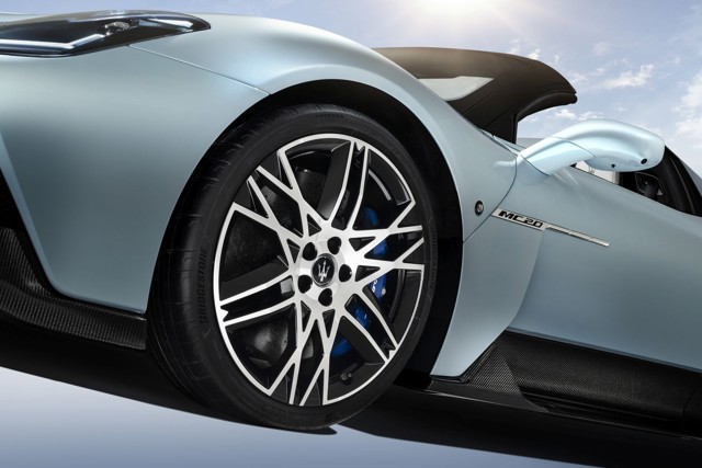 Maserati Mc20 foto 33