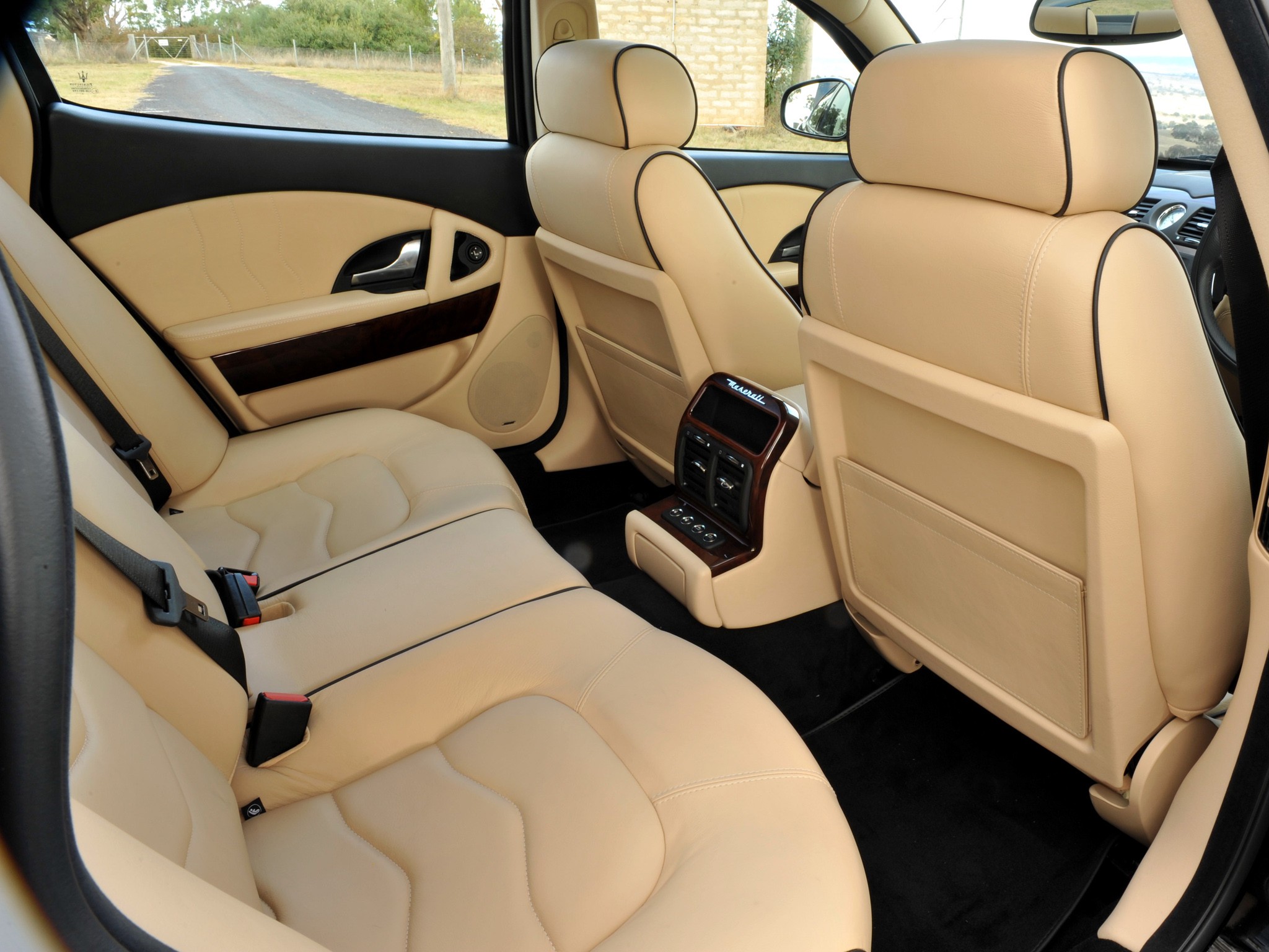 Maserati Quattroporte Sport Gt S photo 48