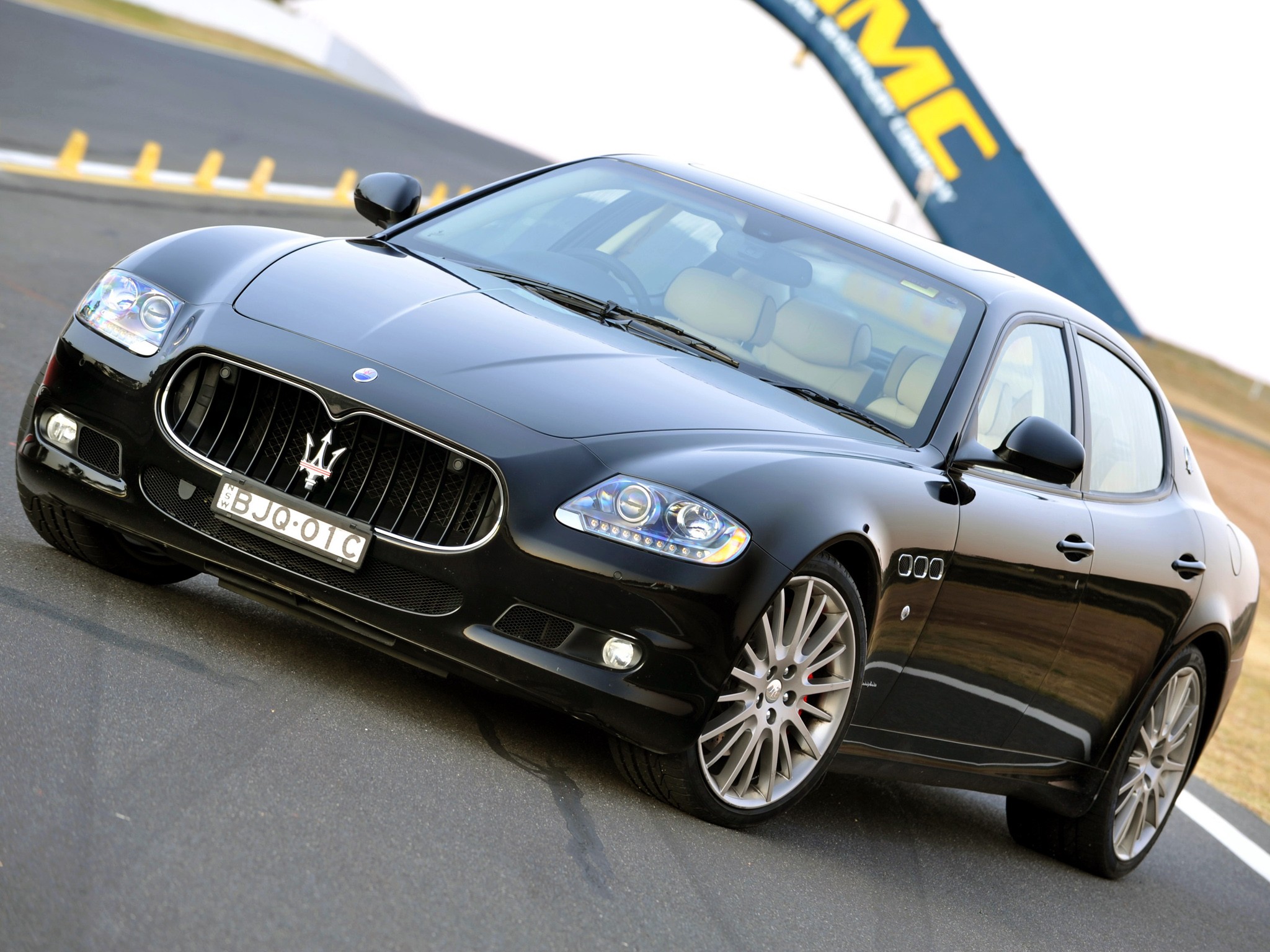 Maserati Quattroporte Sport Gt S photo 7
