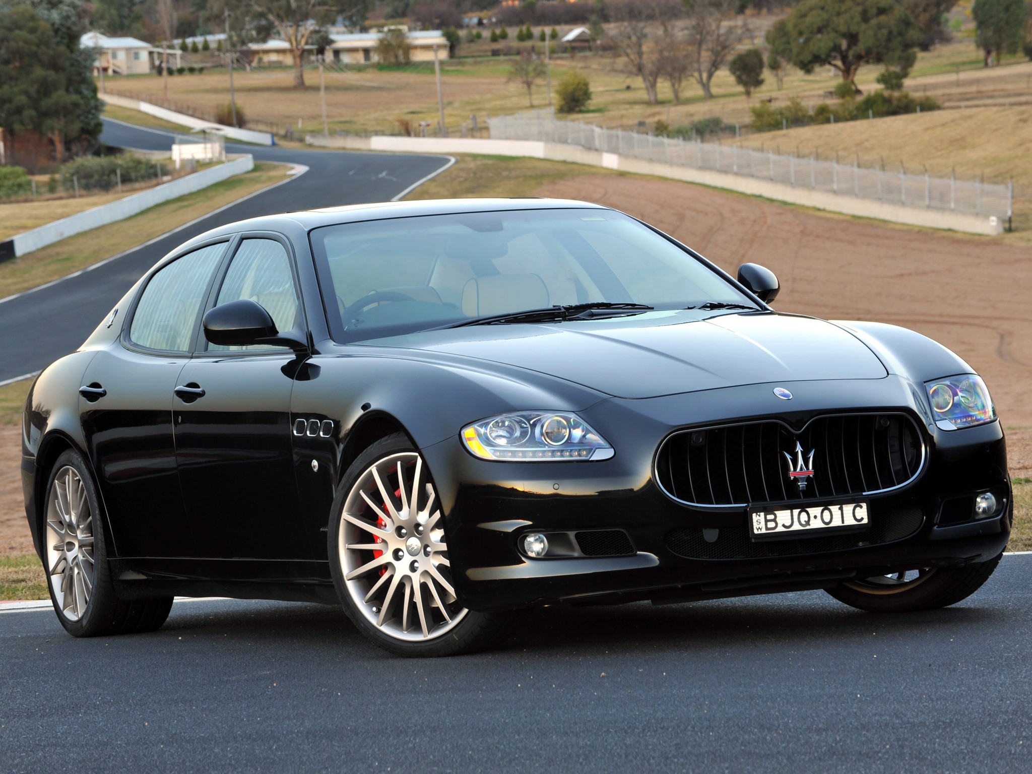 Maserati Quattroporte Sport Gt S photo 9