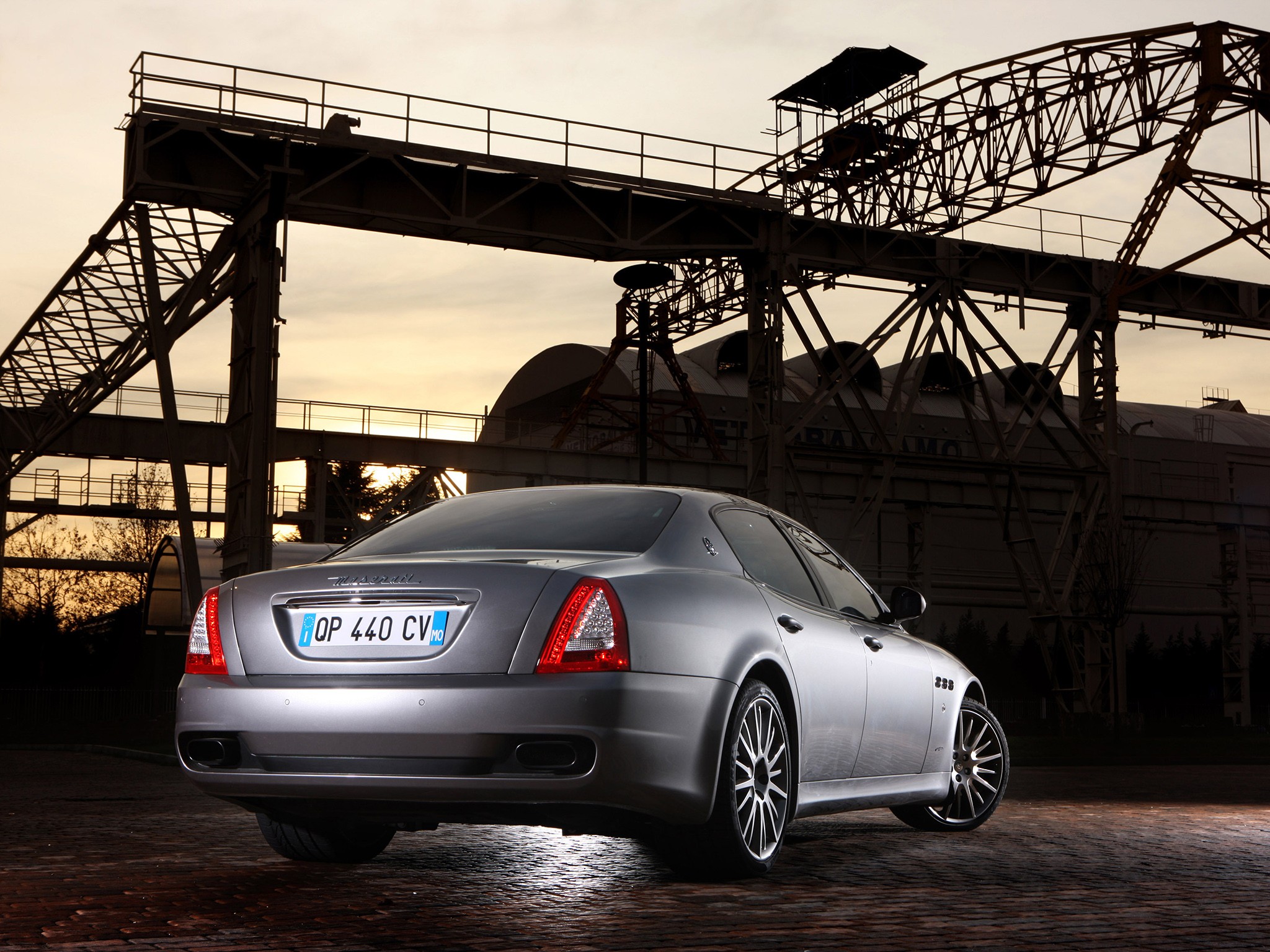 Maserati Quattroporte Sport Gt S photo 20