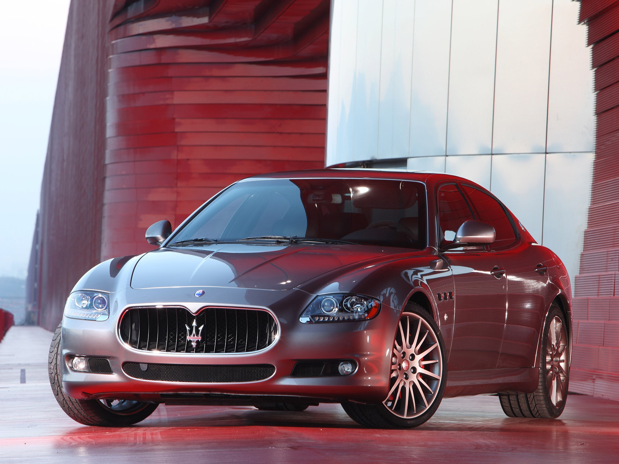 Maserati Quattroporte Sport Gt S photo 22