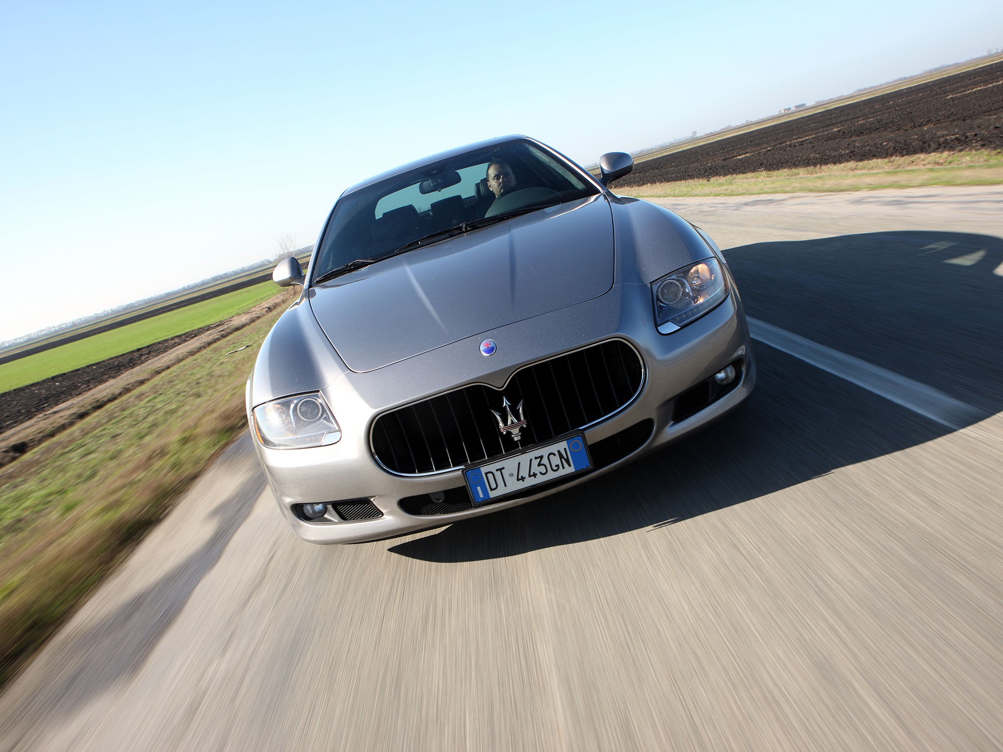 Maserati Quattroporte Sport Gt S photo 26