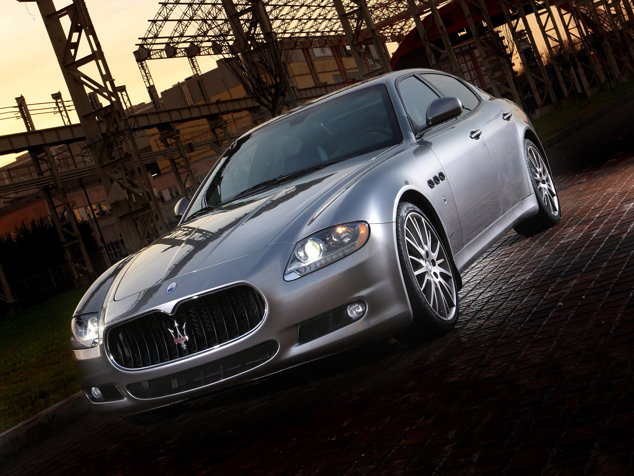 Maserati Quattroporte Sport Gt S photo 27