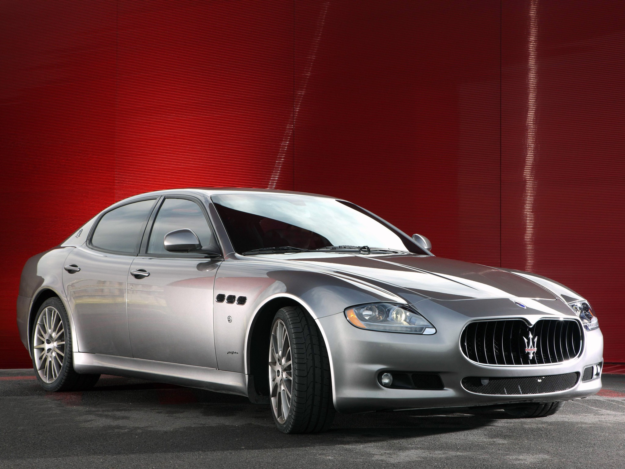 Maserati Quattroporte Sport Gt S photo 30