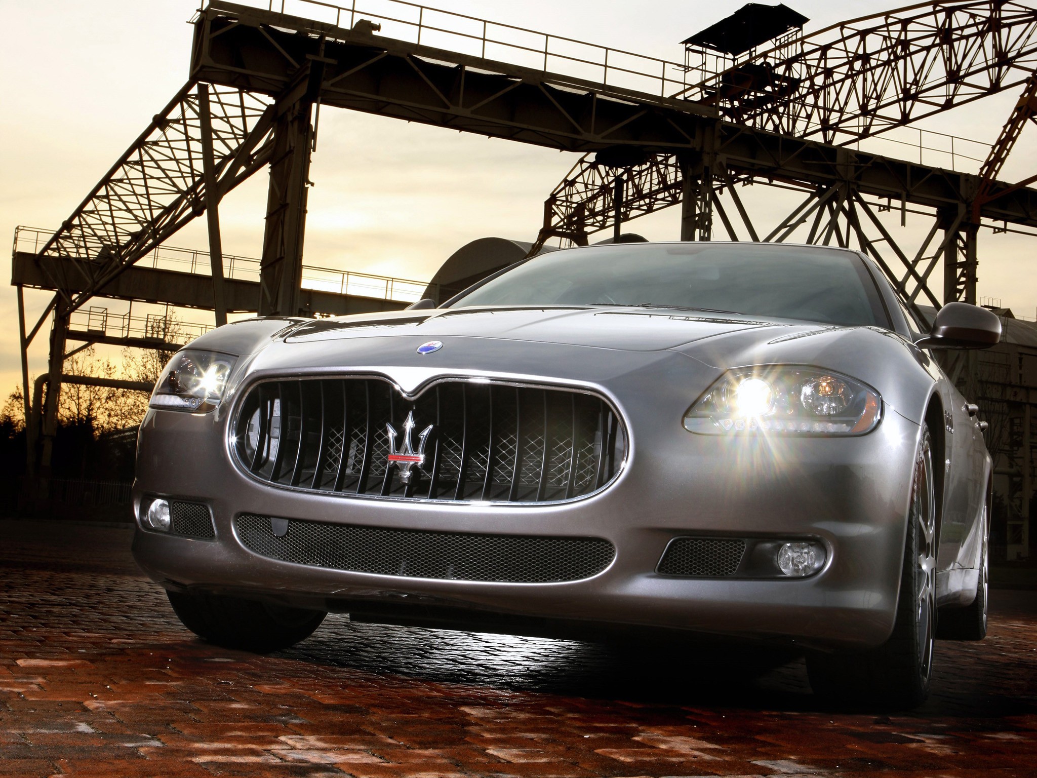 Maserati Quattroporte Sport Gt S photo 32