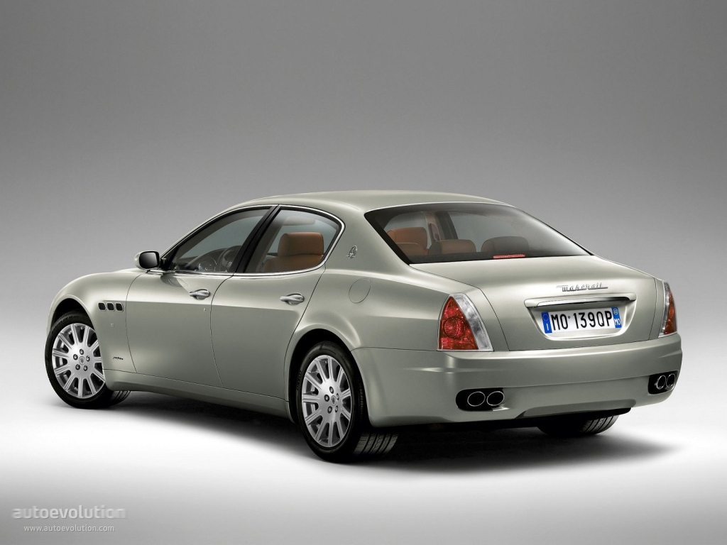 Maserati Quattroporte photo 2
