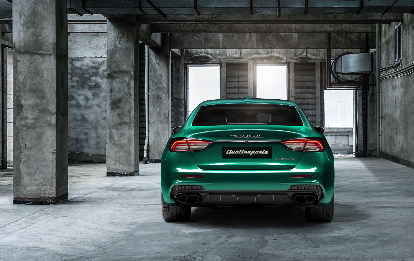 Maserati Quattroporte photo 4