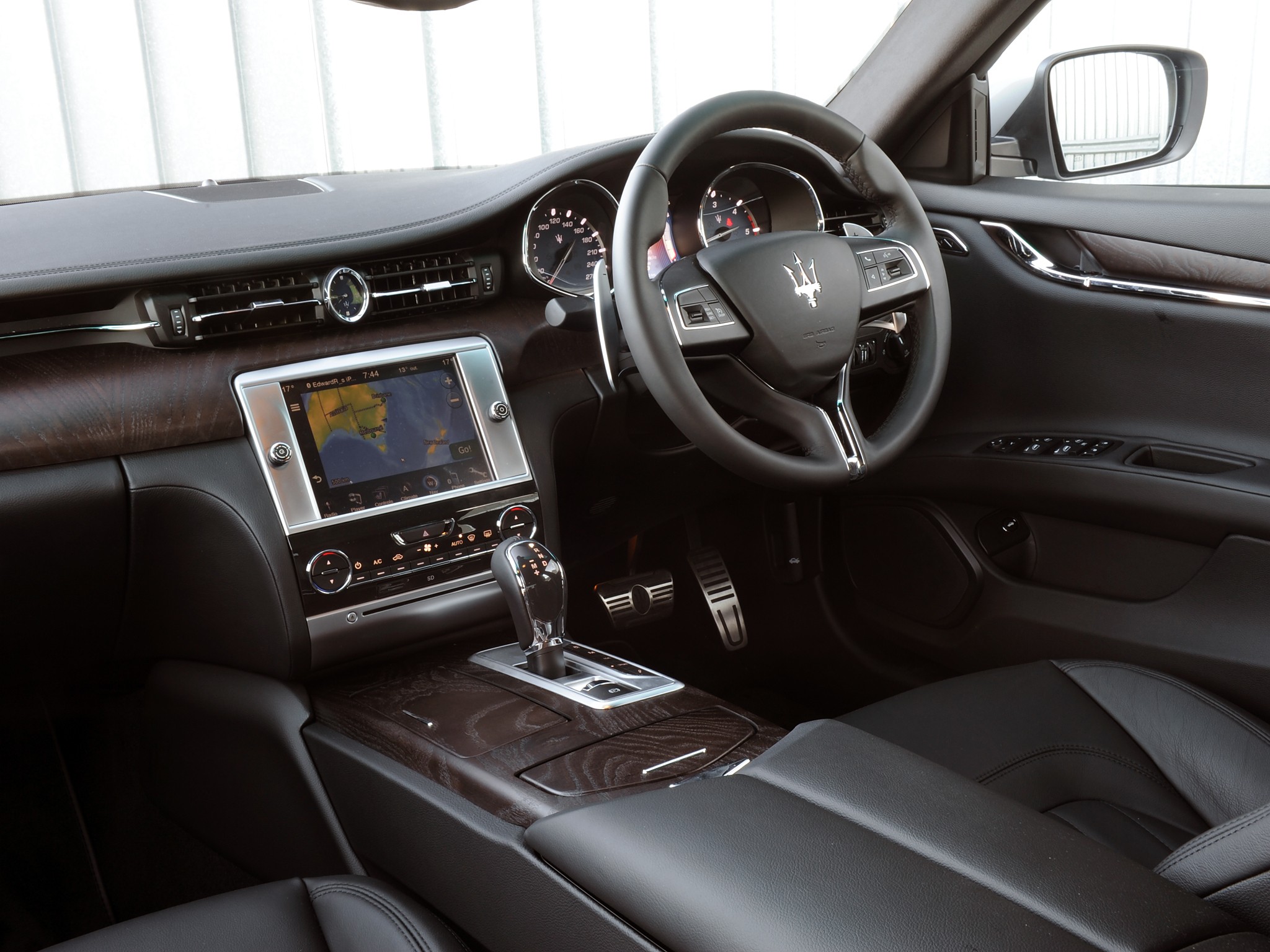 Maserati Quattroporte photo 142