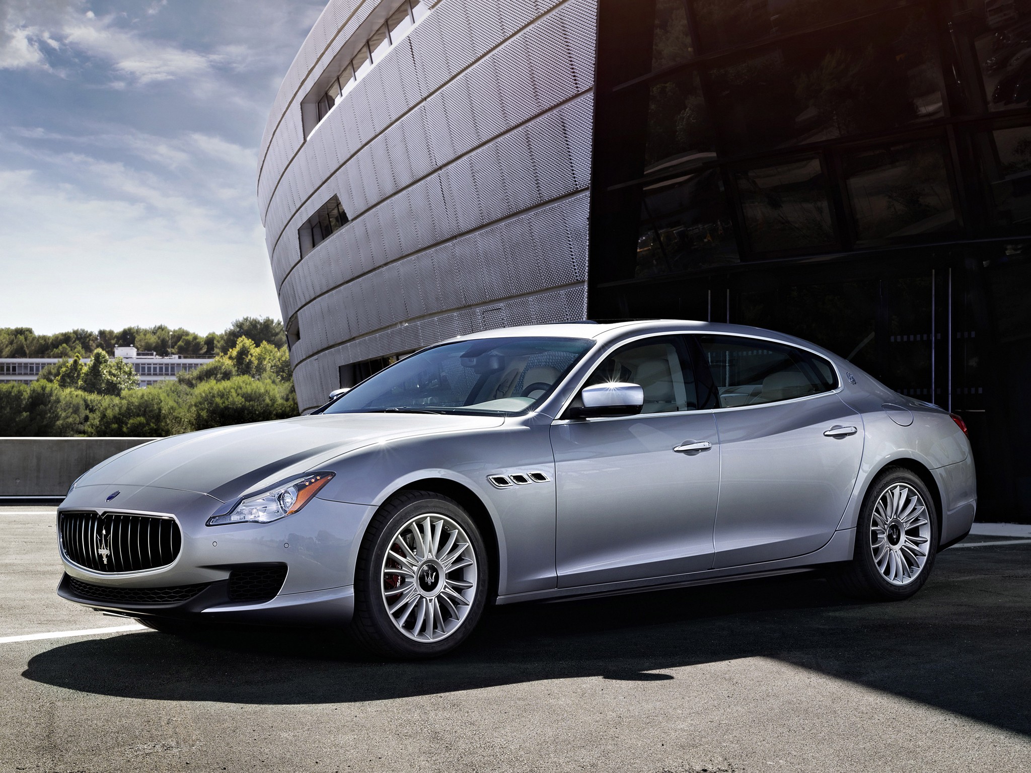 Maserati Quattroporte photo 15