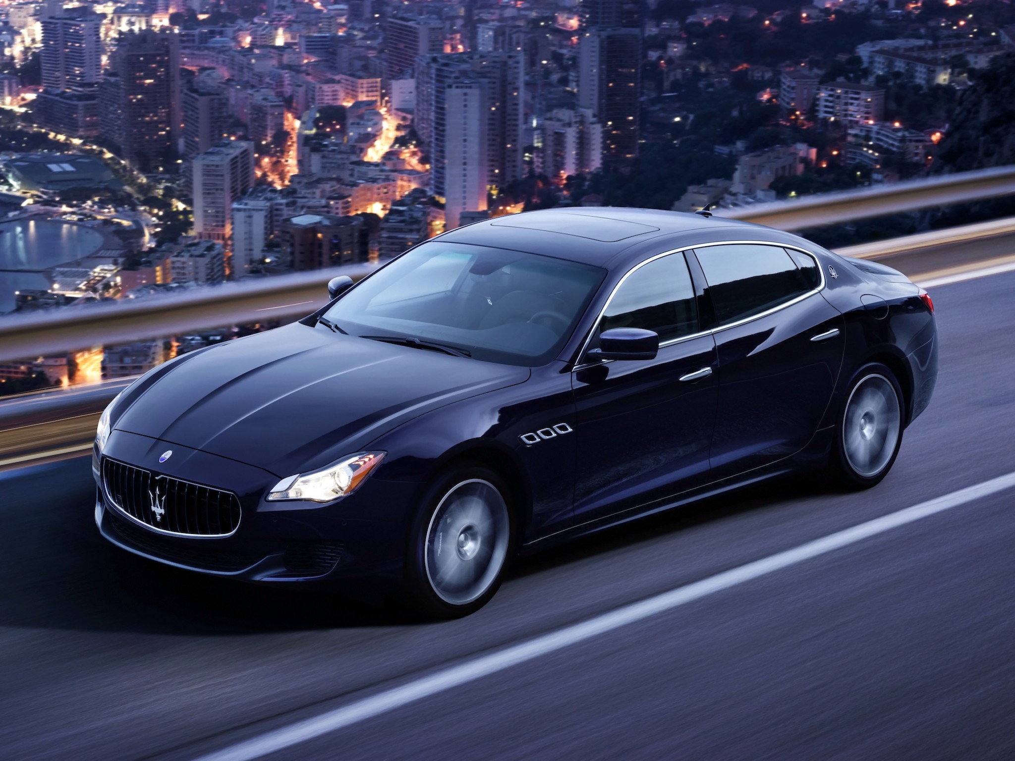 Maserati Quattroporte photo 17