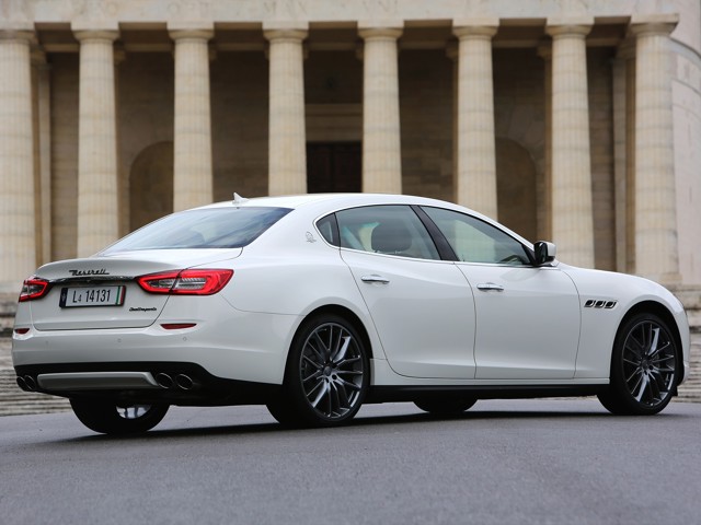 Maserati Quattroporte photo 24
