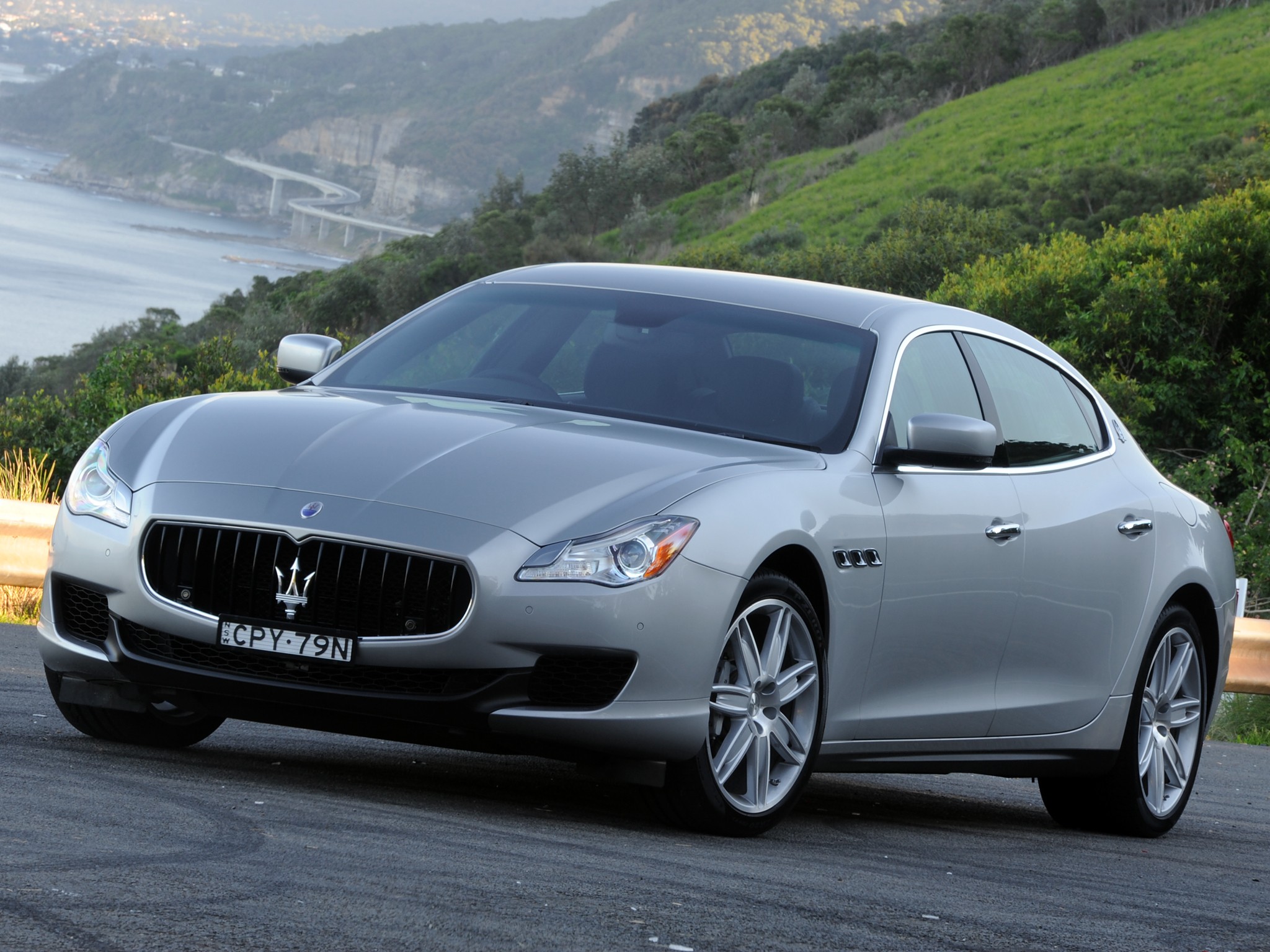 Maserati Quattroporte photo 35