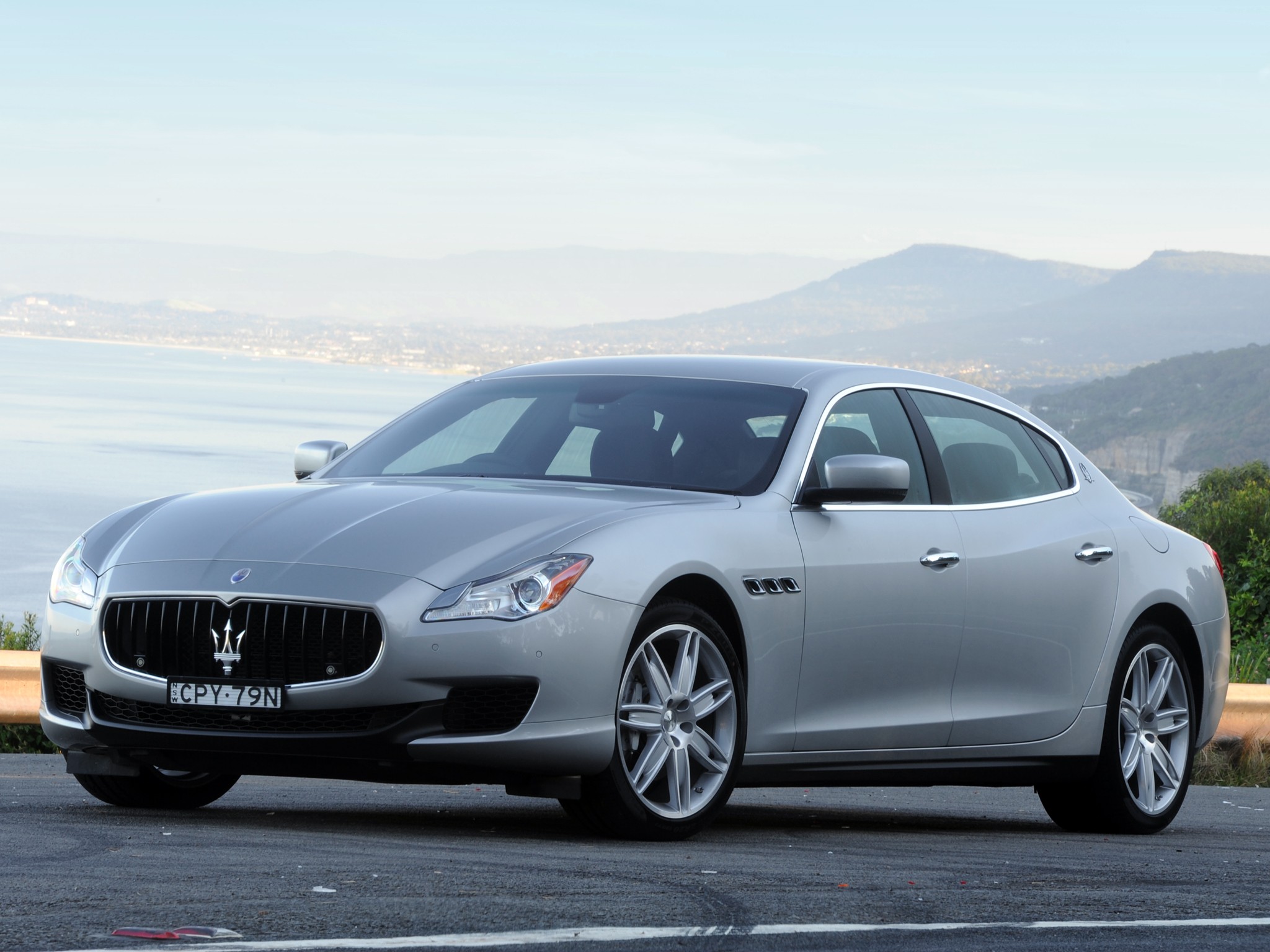 Maserati Quattroporte photo 40