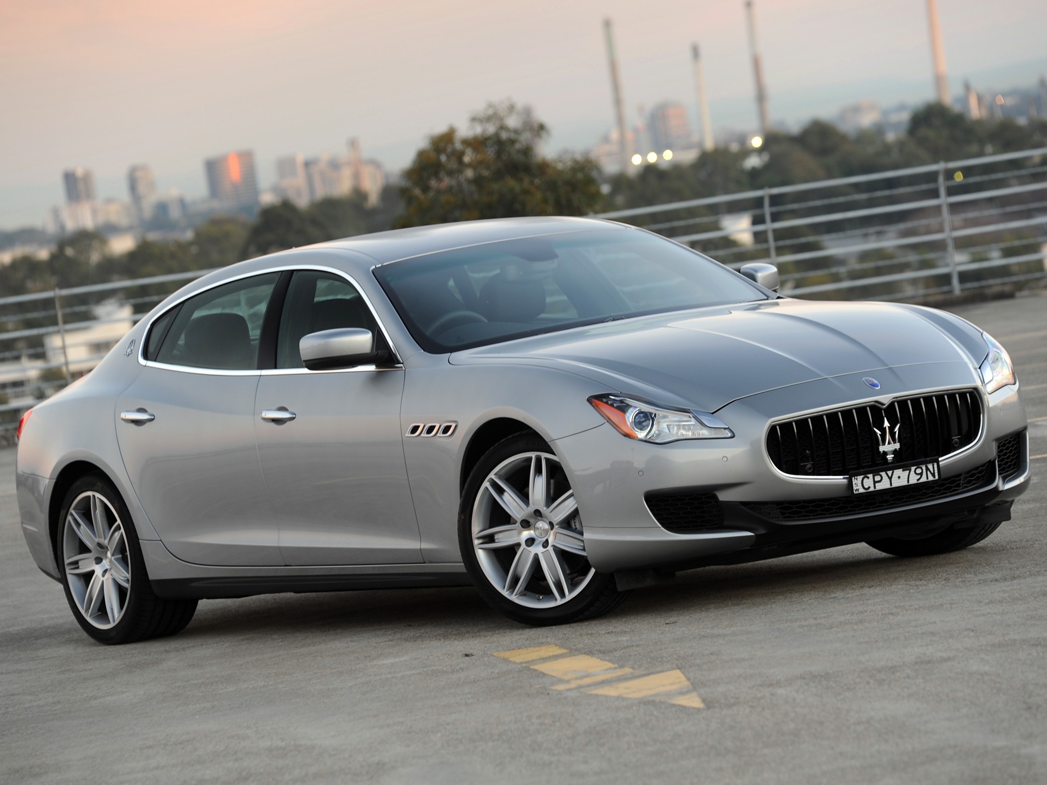 Maserati Quattroporte photo 45