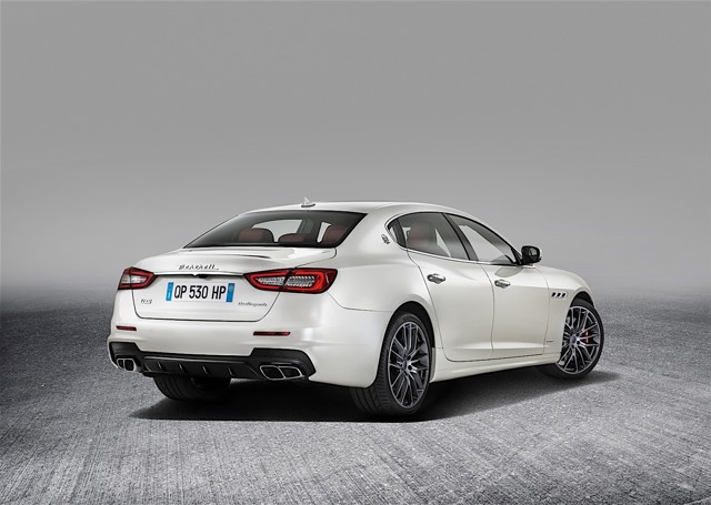 Maserati Quattroporte foto 2