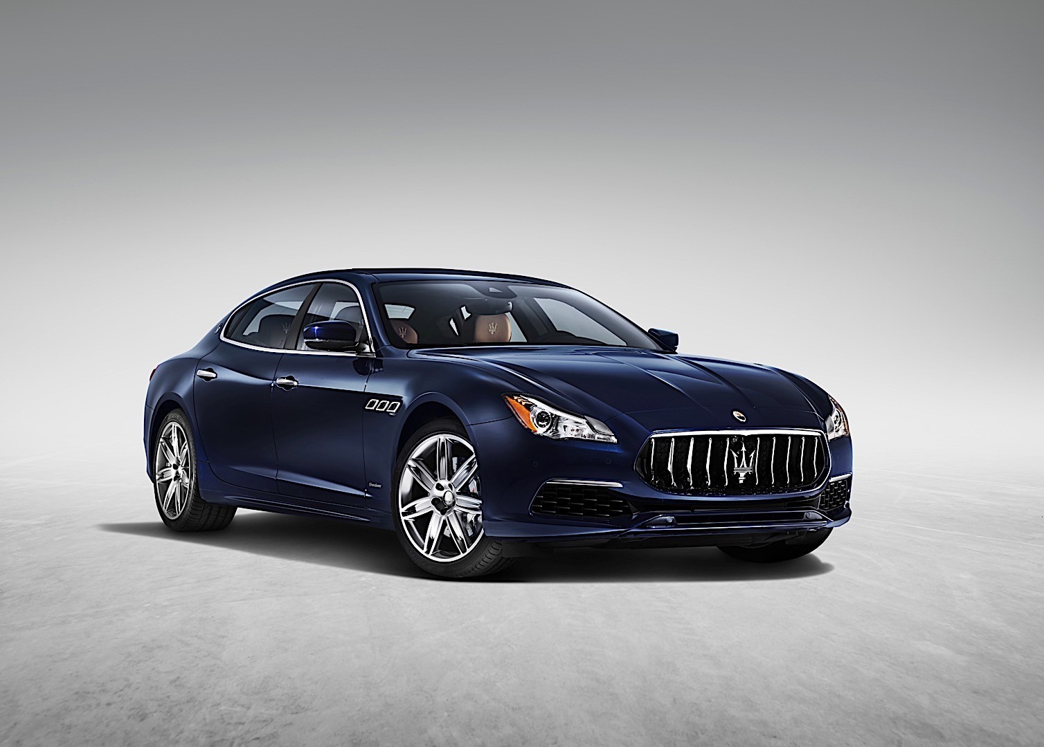 Maserati Quattroporte photo 7