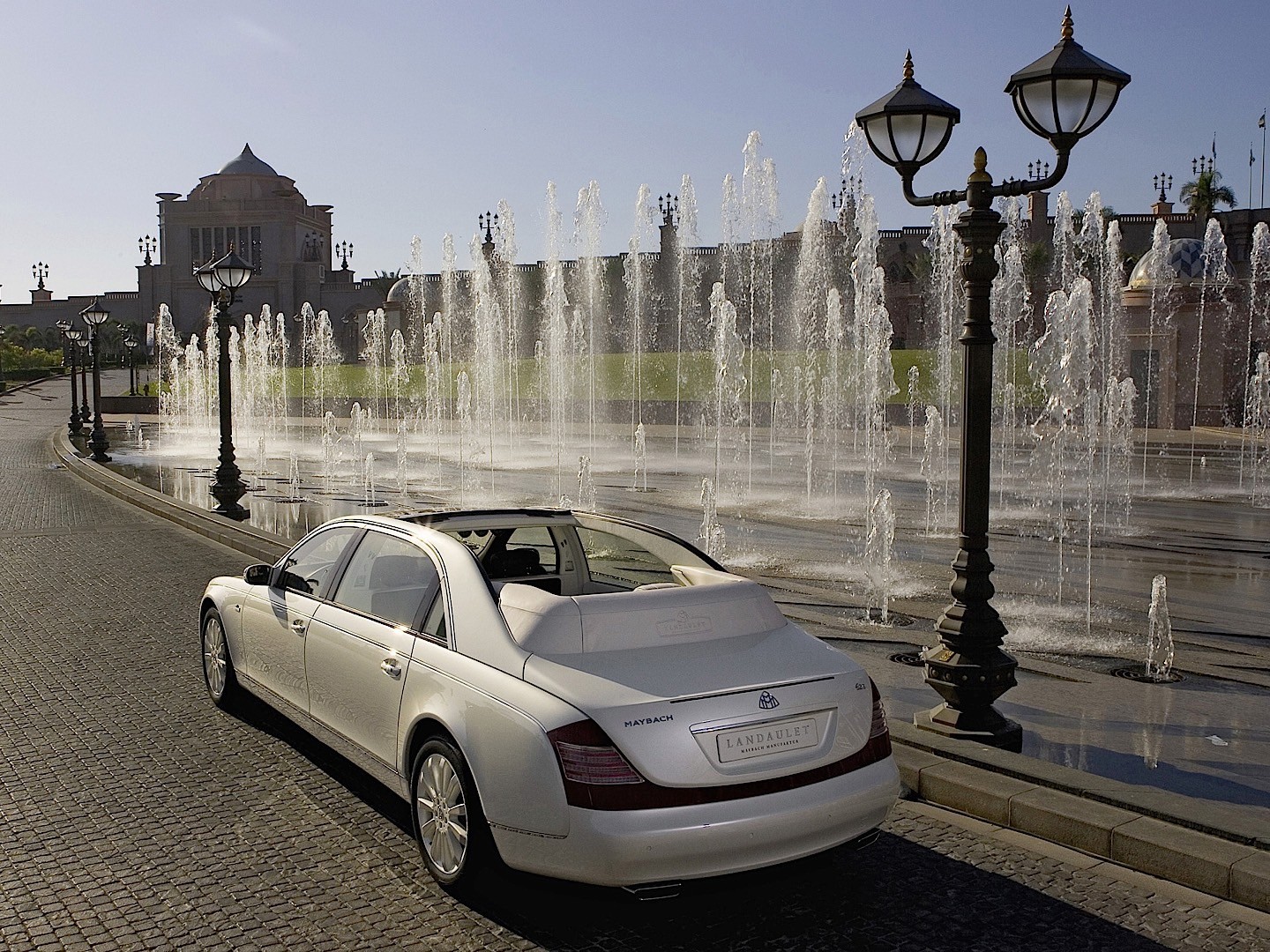 Maybach Landaulet photo 8