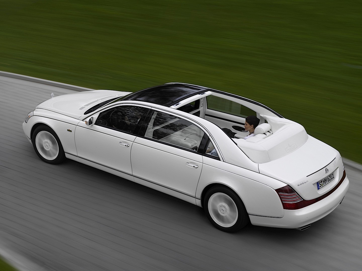 Maybach Landaulet photo 2