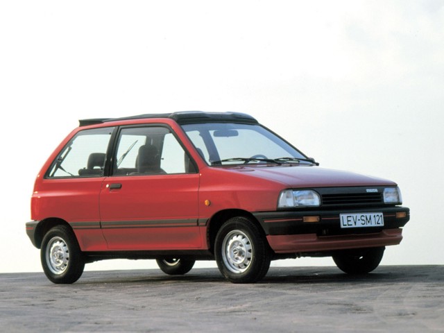 Mazda 121 foto 2