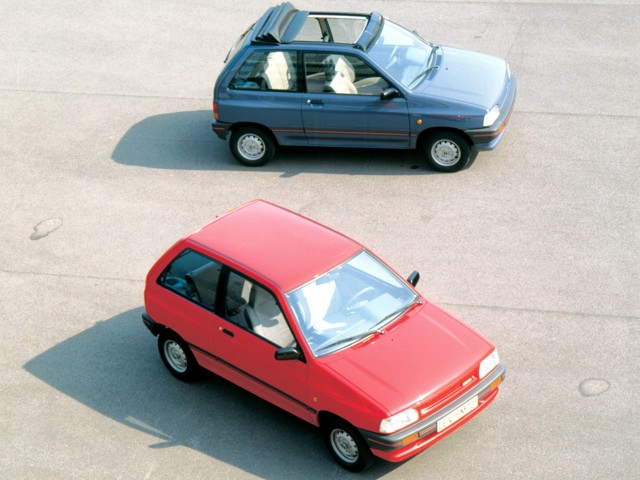 Mazda 121 foto 3