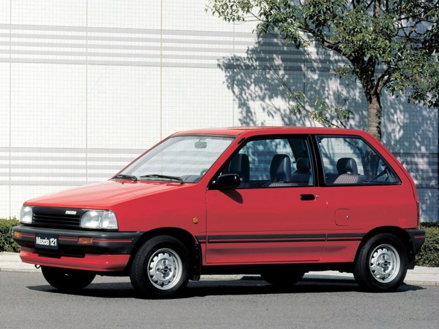 Mazda 121 foto 5