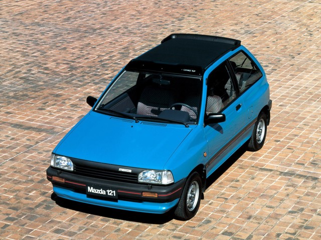 Mazda 121 foto 7