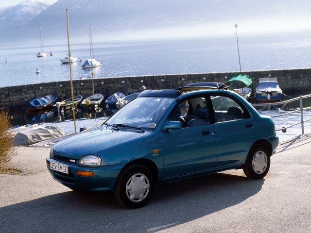 Mazda 121 Foto 12