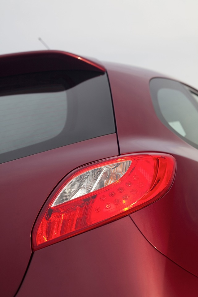 Mazda 2 / Demio photo 104
