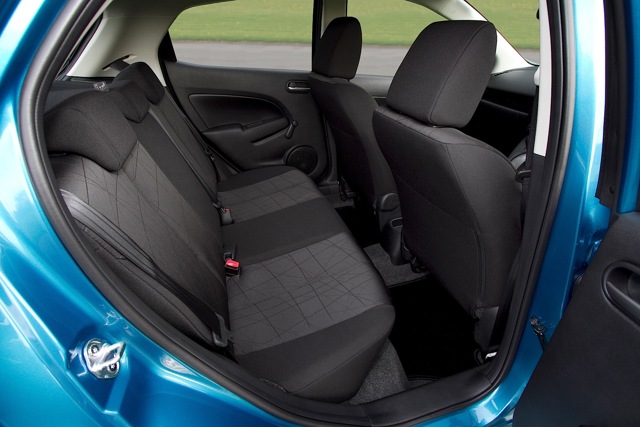 Mazda 2 / Demio photo 135