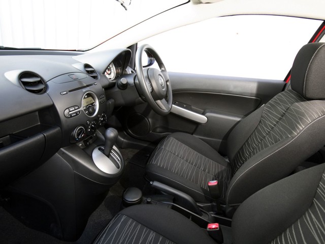 Mazda 2 / Demio photo 148