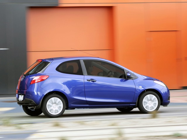 Mazda 2 / Demio photo 107