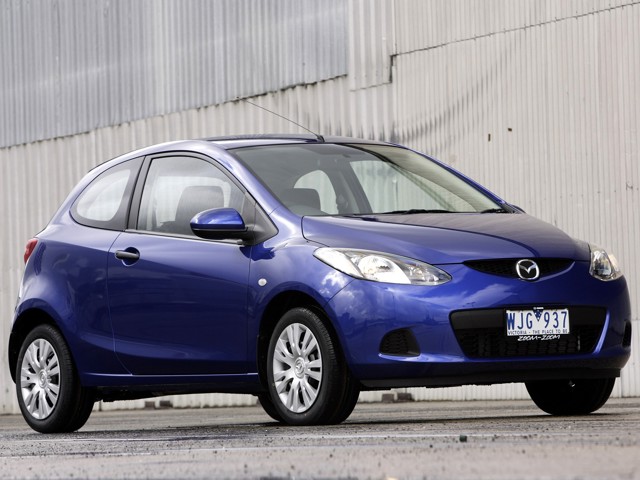 Mazda 2 / Demio photo 108