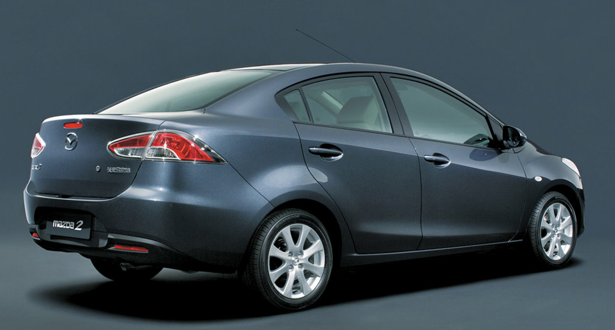 Mazda Mazda 2 / Demio - Sedan