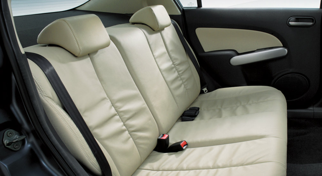 Mazda 2 / Demio - Sedan photo 7